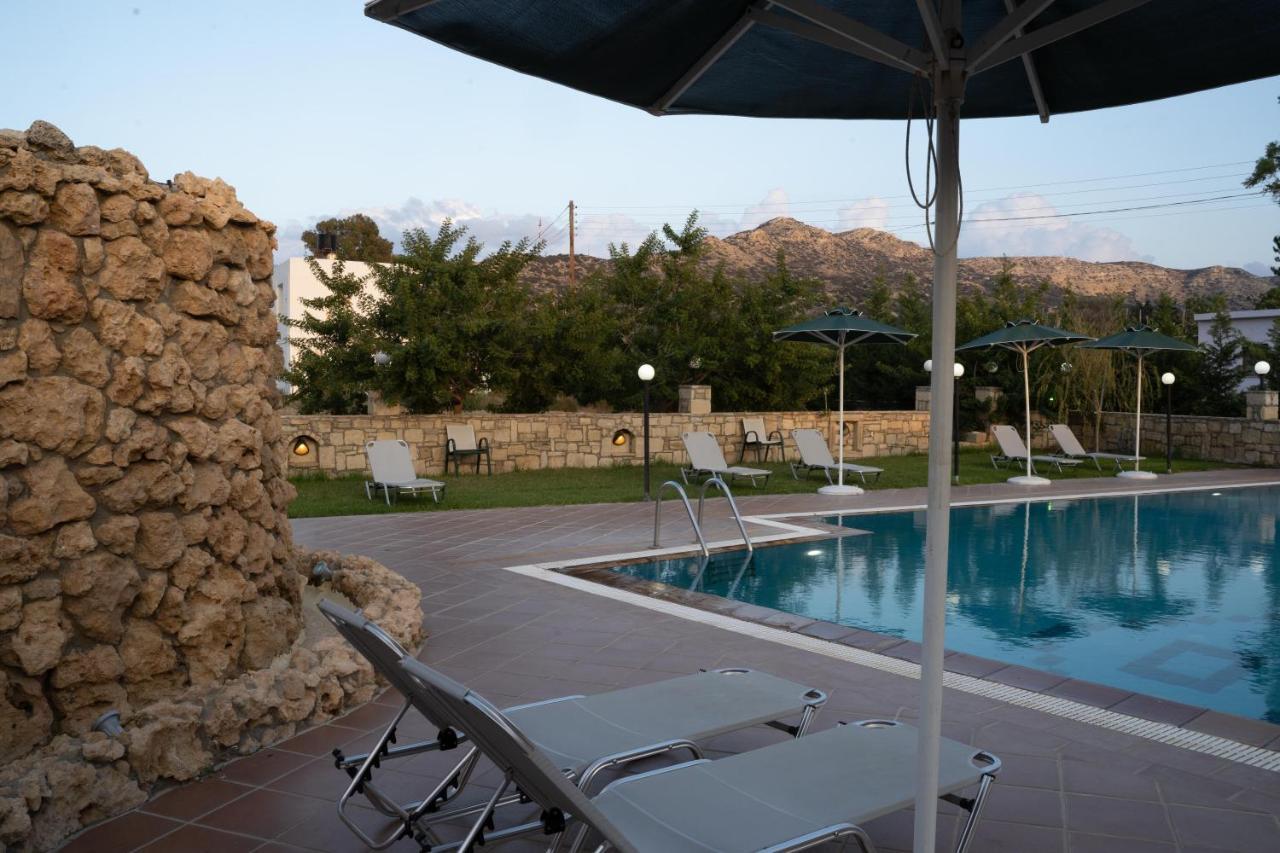 Dimitris Villa Hotel Matala  Exterior photo